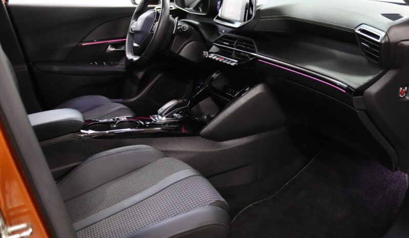 PEUGEOT 2008 1.2 PURETECH GT LINE EAT8 completo