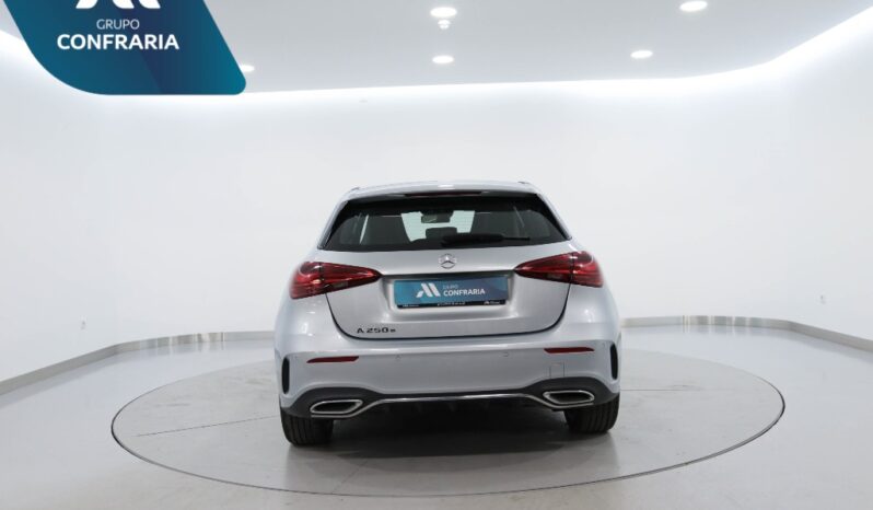 MERCEDES-BENZ Classe A A 250 E completo