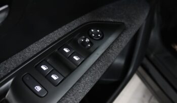 PEUGEOT 3008 1.5 BLUEHDI ACTIVE completo