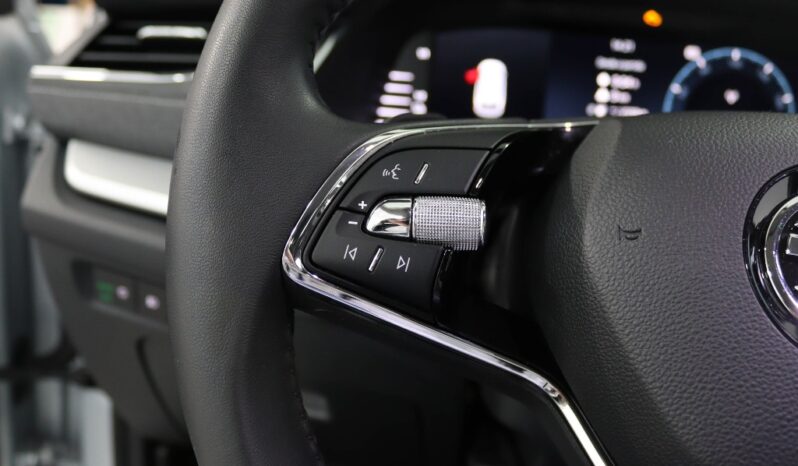 SKODA Octavia Break 1.4 TSI IV ULTRA DSG completo