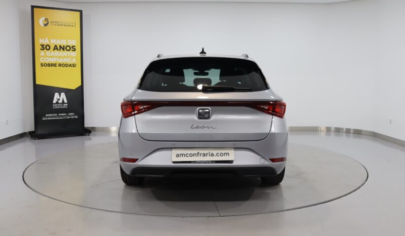 SEAT Leon Sportstourer 1.0 TSI STYLE completo