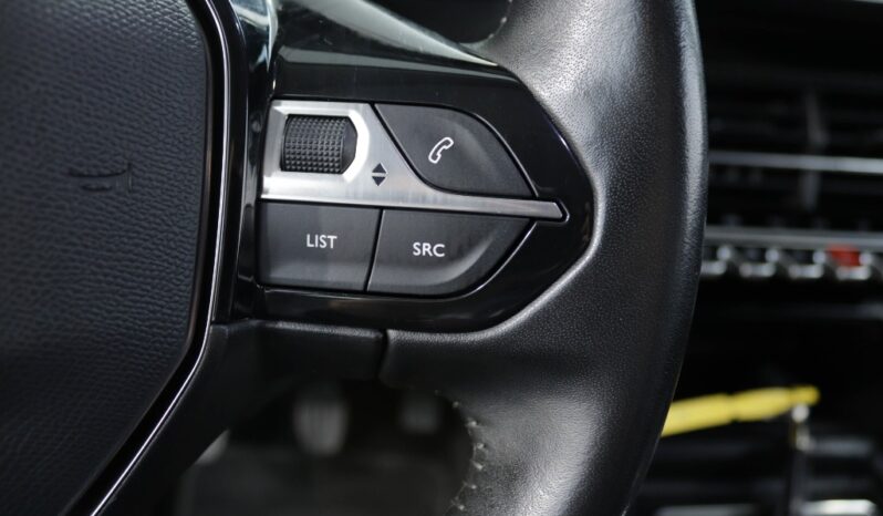 PEUGEOT 2008 1.2 PURETECH ALLURE completo