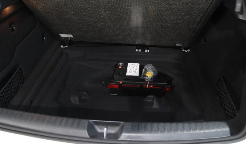 MERCEDES-BENZ Classe GLA 200 STYLE completo