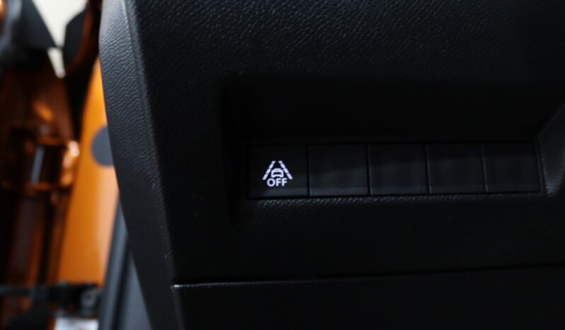 PEUGEOT 2008 1.2 PURETECH GT LINE EAT8 completo