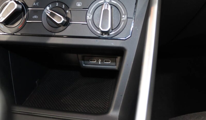 VOLKSWAGEN Polo 1.0 TSI URBAN completo