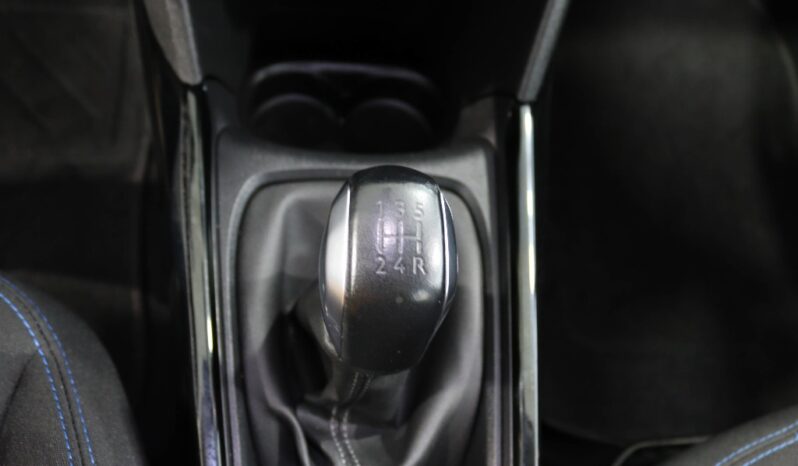 PEUGEOT 2008 1.2 PURETECH SIGNATURE completo