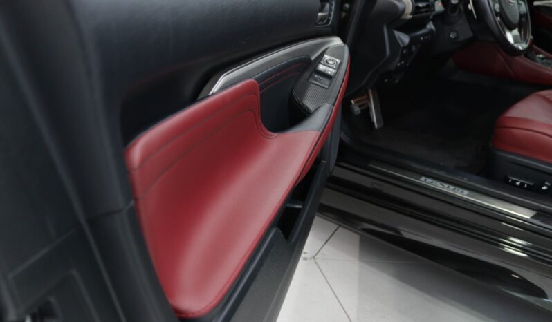 LEXUS RC 200T F SPORT completo