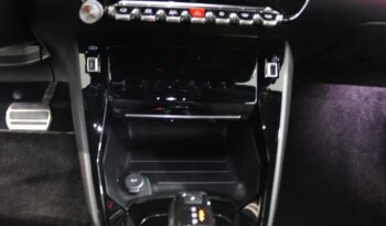 PEUGEOT 2008 1.2 PURETECH GT LINE EAT8 completo