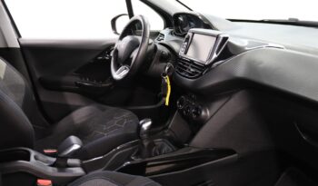 PEUGEOT 2008 1.2 PURETECH SIGNATURE completo
