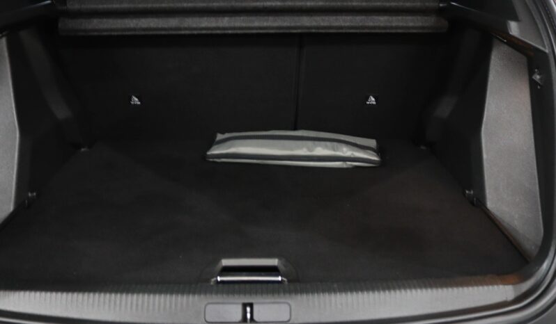 PEUGEOT 2008 1.2 PURETECH GT LINE EAT8 completo