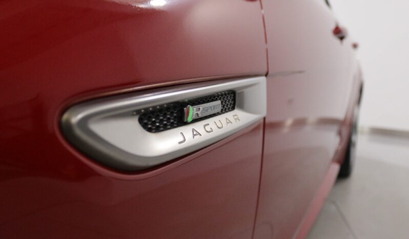 JAGUAR XE 2.0 D R-SPORT completo