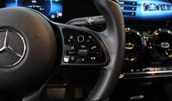 MERCEDES-BENZ Classe GLA 180 D completo