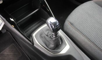 PEUGEOT 2008 1.2 STYLE completo