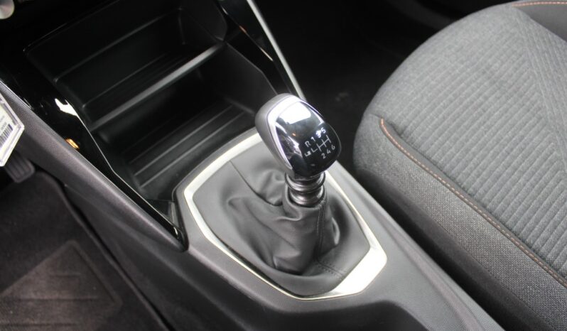 PEUGEOT 2008 1.2 STYLE completo
