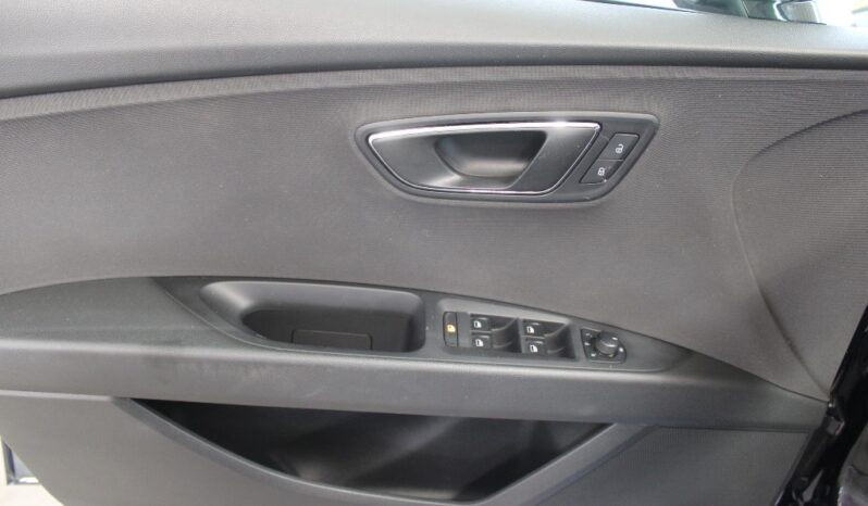 SEAT Leon ST 1.6 TDI YLE ECOMOTIVE completo