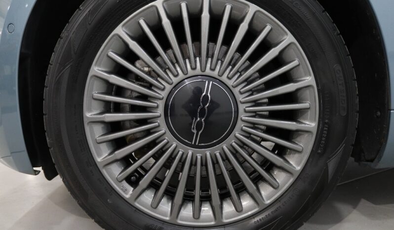 FIAT 500 42 kWh ICON completo