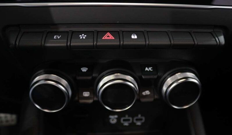 RENAULT Captur 1.6 E-TECH RS LINE completo