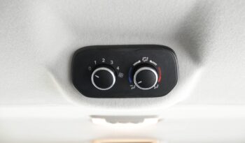 FORD TRANSIT CUSTOM KOMBI DIESEL 320 L2 2.0 ECOBLUE TREND completo