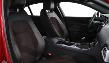 JAGUAR XE 2.0 D R-SPORT completo