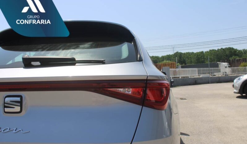 SEAT Leon Sportstourer 2.0 TDI STYLE completo