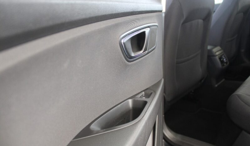 SEAT Leon ST 1.6 TDI YLE ECOMOTIVE completo