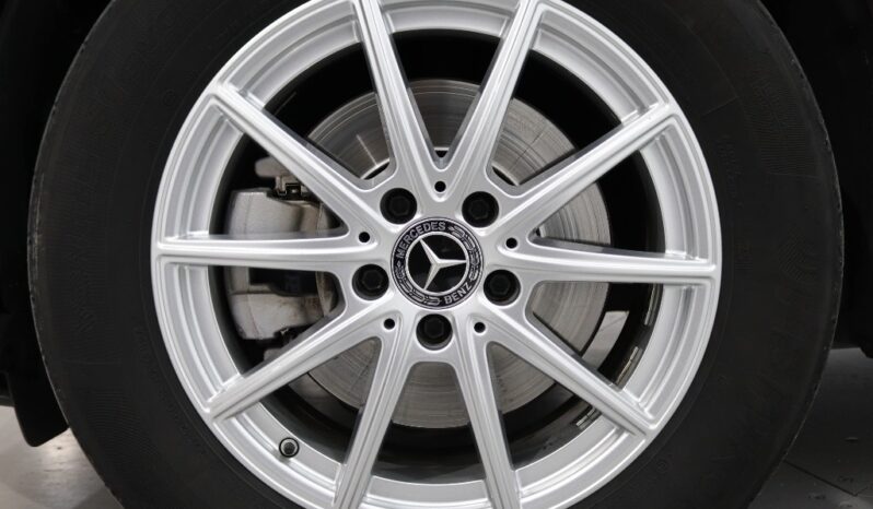 MERCEDES-BENZ Classe GLA 180 D completo