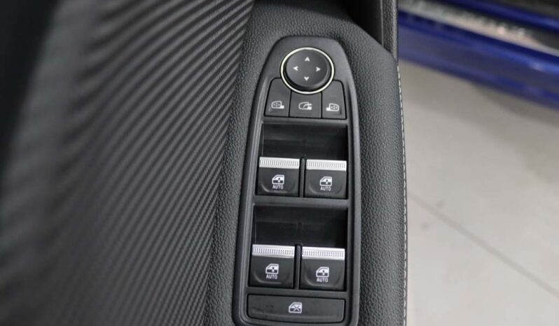 RENAULT Captur 1.6 E-TECH RS LINE completo
