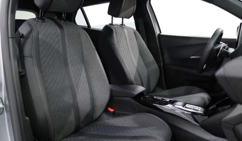 PEUGEOT 2008 1.2 HYBRID ALLURE E-DCS6 completo