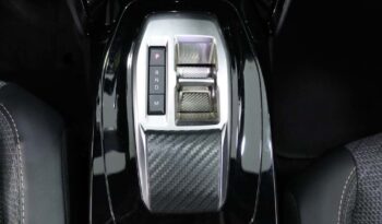 PEUGEOT 2008 1.2 HYBRID ALLURE E-DCS6 completo