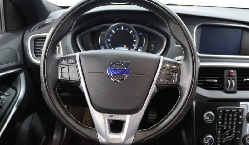 VOLVO V40 2.0 D2 R-DESIGN completo