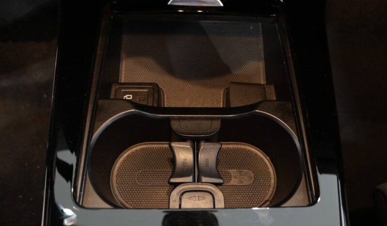 MERCEDES-BENZ Classe A 180 D AMG LINE AUT. completo