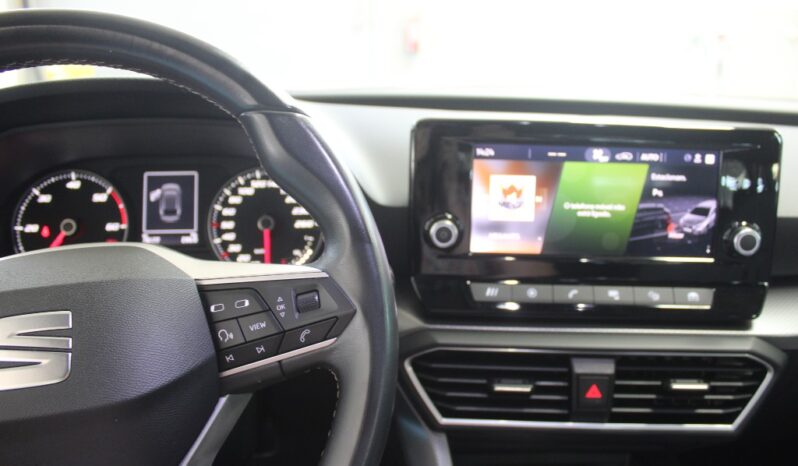 SEAT Leon Sportstourer 2.0 TDI STYLE completo