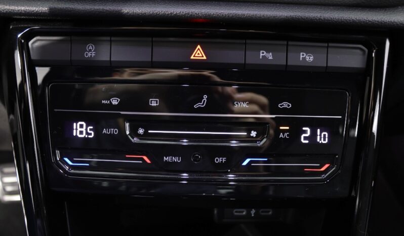 VOLKSWAGEN T-Roc 1.5 TSI R-LINE DSG completo