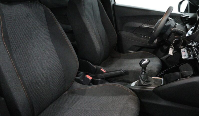 PEUGEOT 2008 1.2 STYLE completo