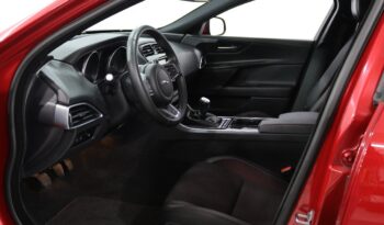 JAGUAR XE 2.0 D R-SPORT completo