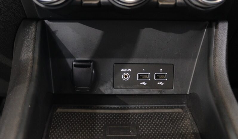 RENAULT Captur 1.6 E-TECH PLUG-IN HYBRID TECHNO completo