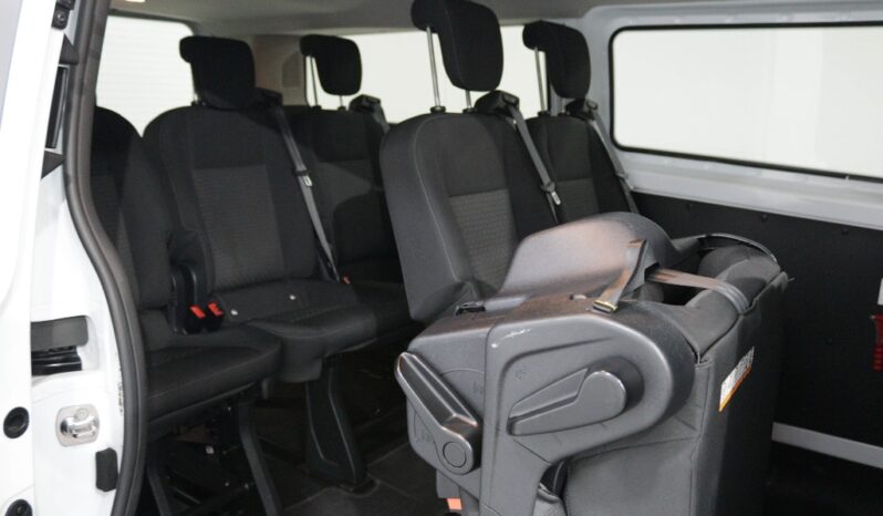 FORD TRANSIT CUSTOM KOMBI DIESEL 320 L2 2.0 ECOBLUE TREND completo