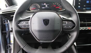 PEUGEOT 2008 1.2 STYLE completo