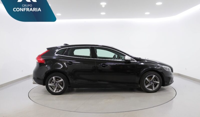 VOLVO V40 2.0 D2 R-DESIGN completo
