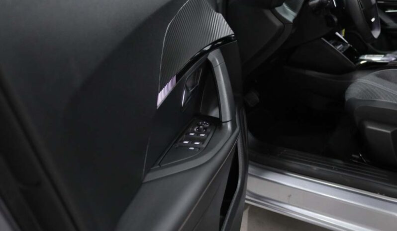 PEUGEOT 2008 1.2 HYBRID ALLURE E-DCS6 completo