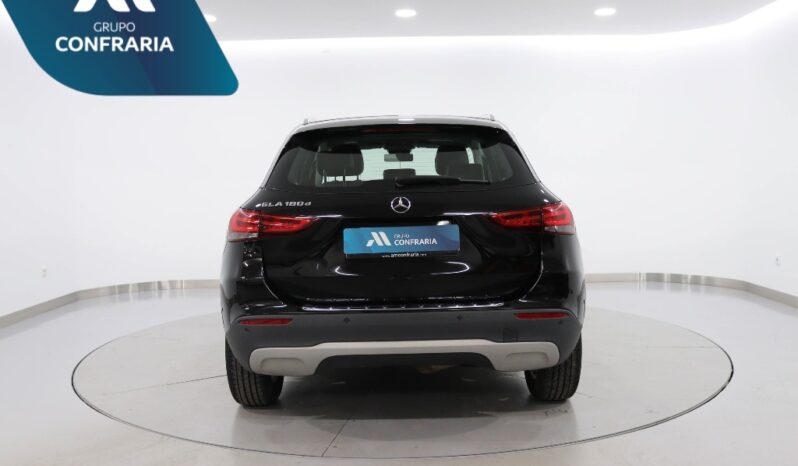 MERCEDES-BENZ Classe GLA 180 D completo