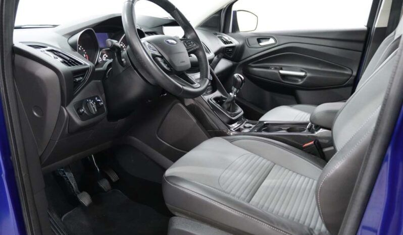 FORD Kuga 1.5 TDCI BUSINESS completo