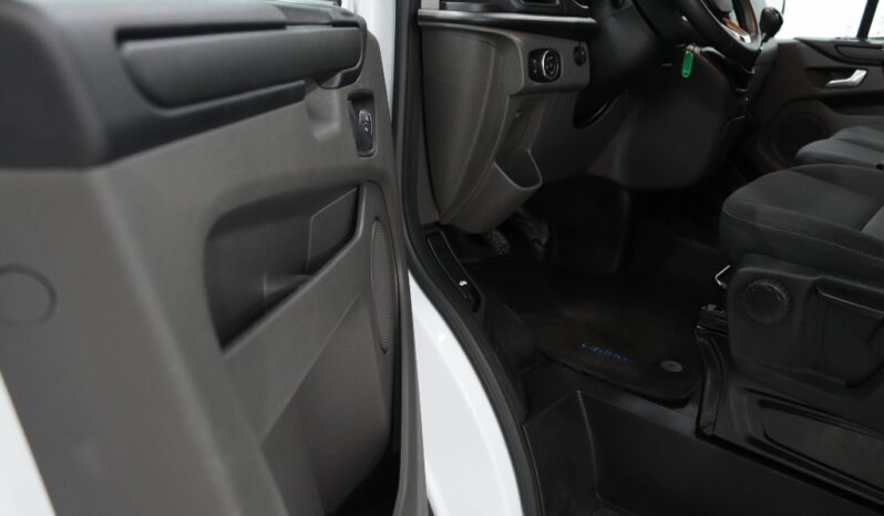 FORD TRANSIT CUSTOM KOMBI DIESEL 320 L2 2.0 ECOBLUE TREND completo