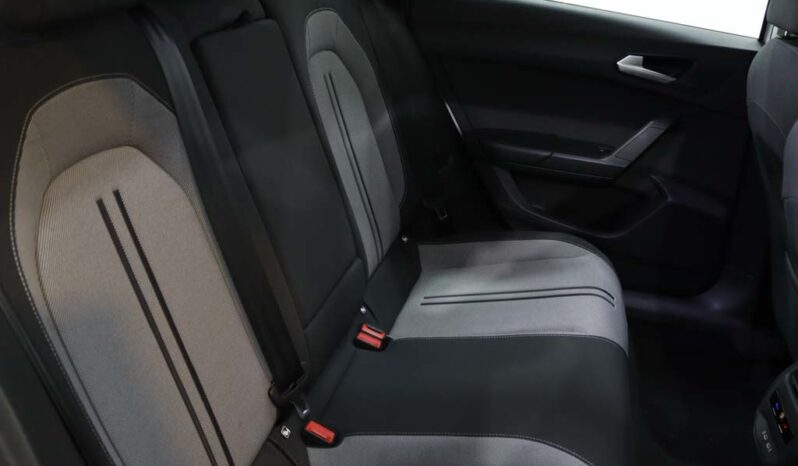 SEAT Leon Sportstourer 2.0 TDI STYLE completo