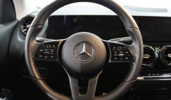 MERCEDES-BENZ Classe GLA 180 D completo