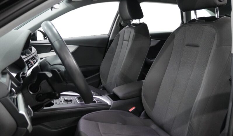 AUDI A4 Avant 2.0 TDI ADVANCE S TRONIC completo