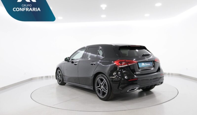 MERCEDES-BENZ Classe A 180 D AMG LINE AUT. completo