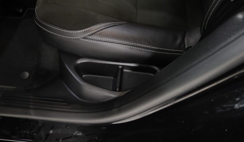 VOLVO V40 2.0 D2 R-DESIGN completo