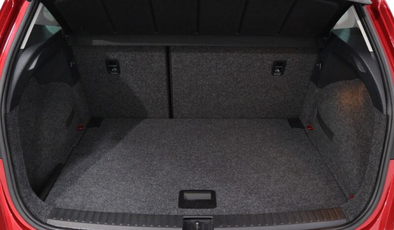 SEAT Arona 1.6 TDI STYLE DSG completo