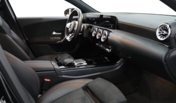 MERCEDES-BENZ Classe A 180 D AMG LINE AUT. completo